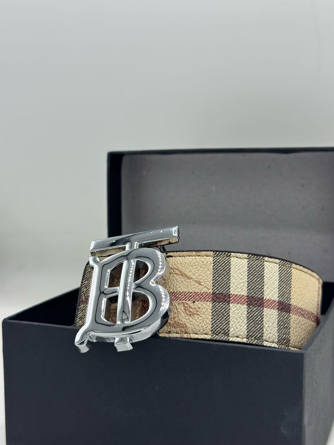 Burberry Silver Reversible Belt