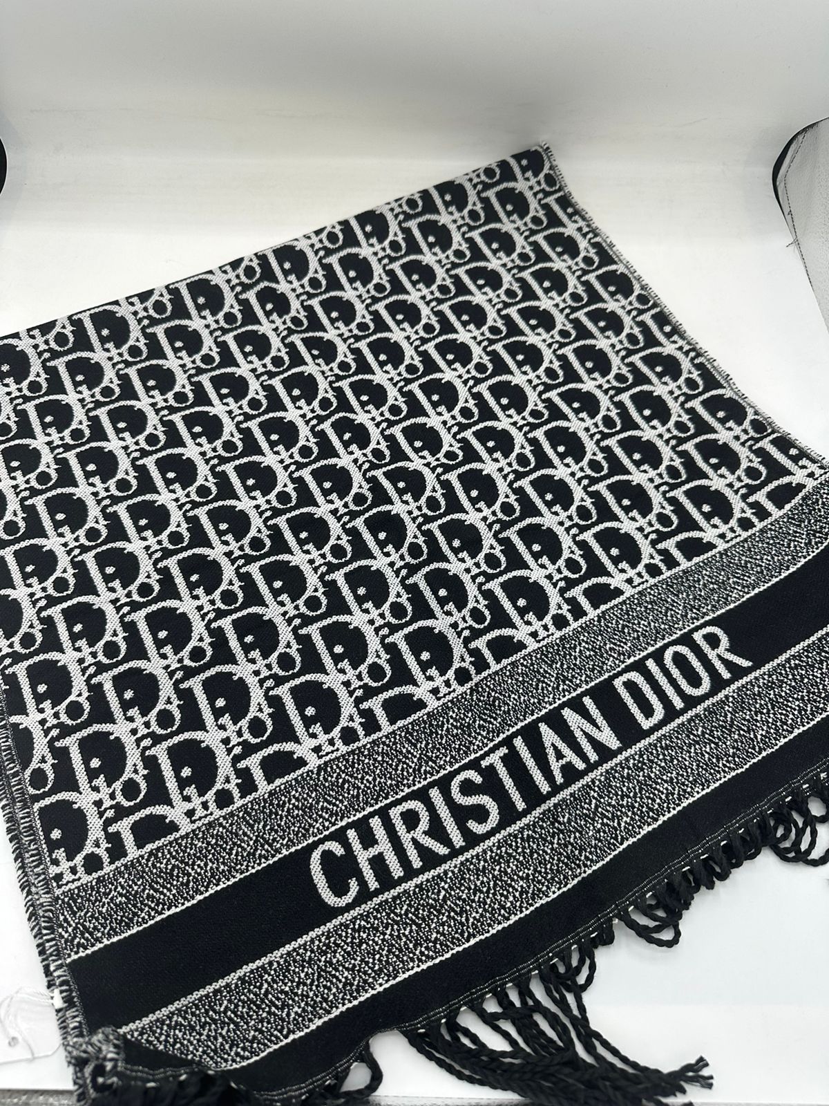CD Scarf Staller