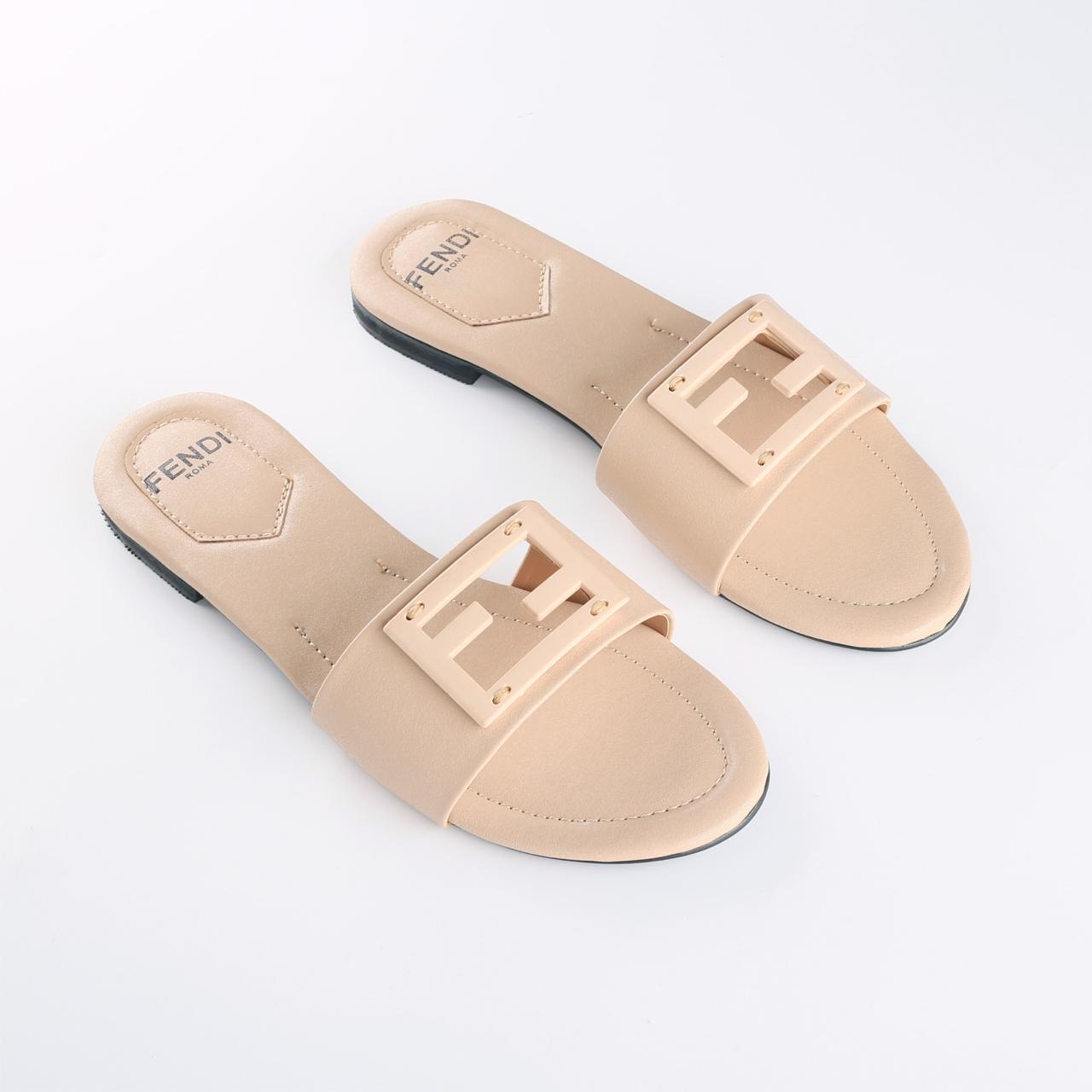 Fendi Flat Skin Top sandals